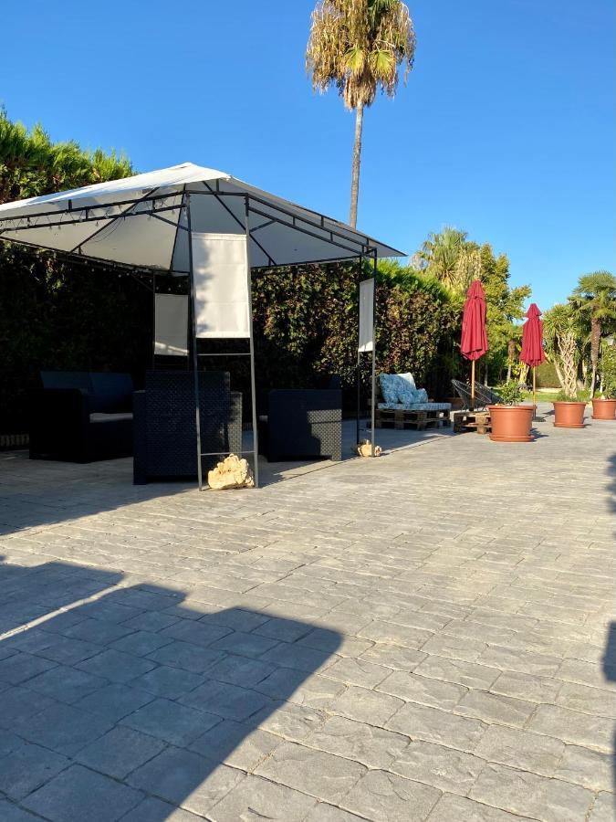 Devmani Hotel Rural Espartinas Buitenkant foto